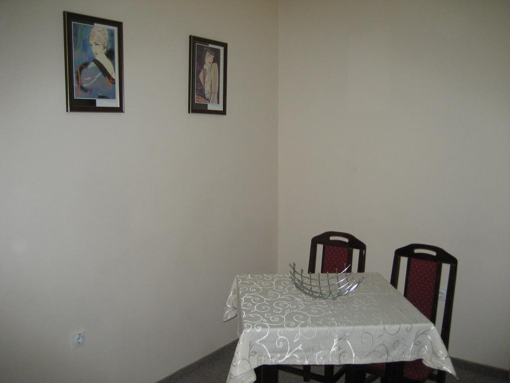Hotel Feniks Pozarevac Exterior photo